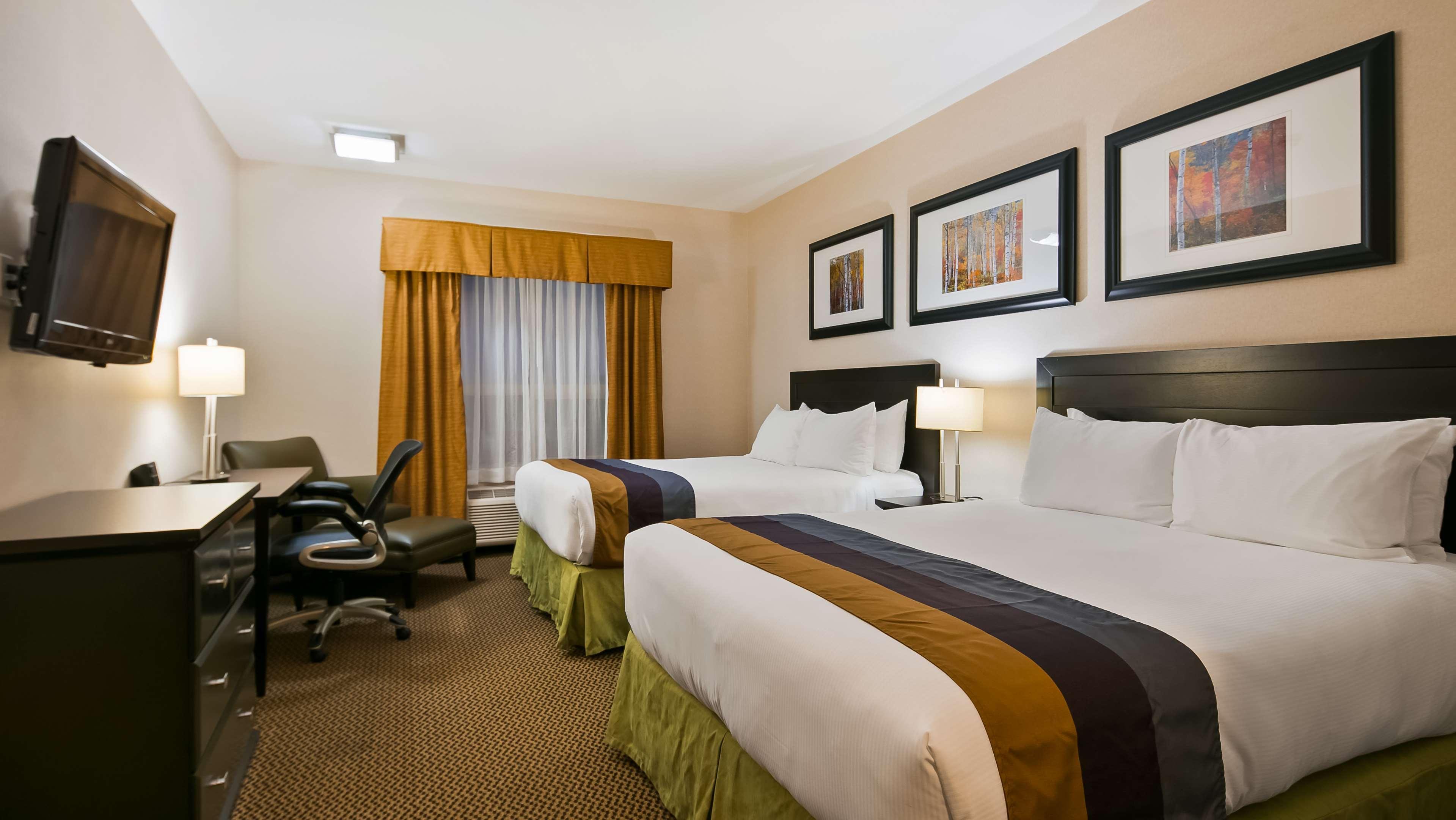 Best Western Wainwright Inn & Suites Екстер'єр фото