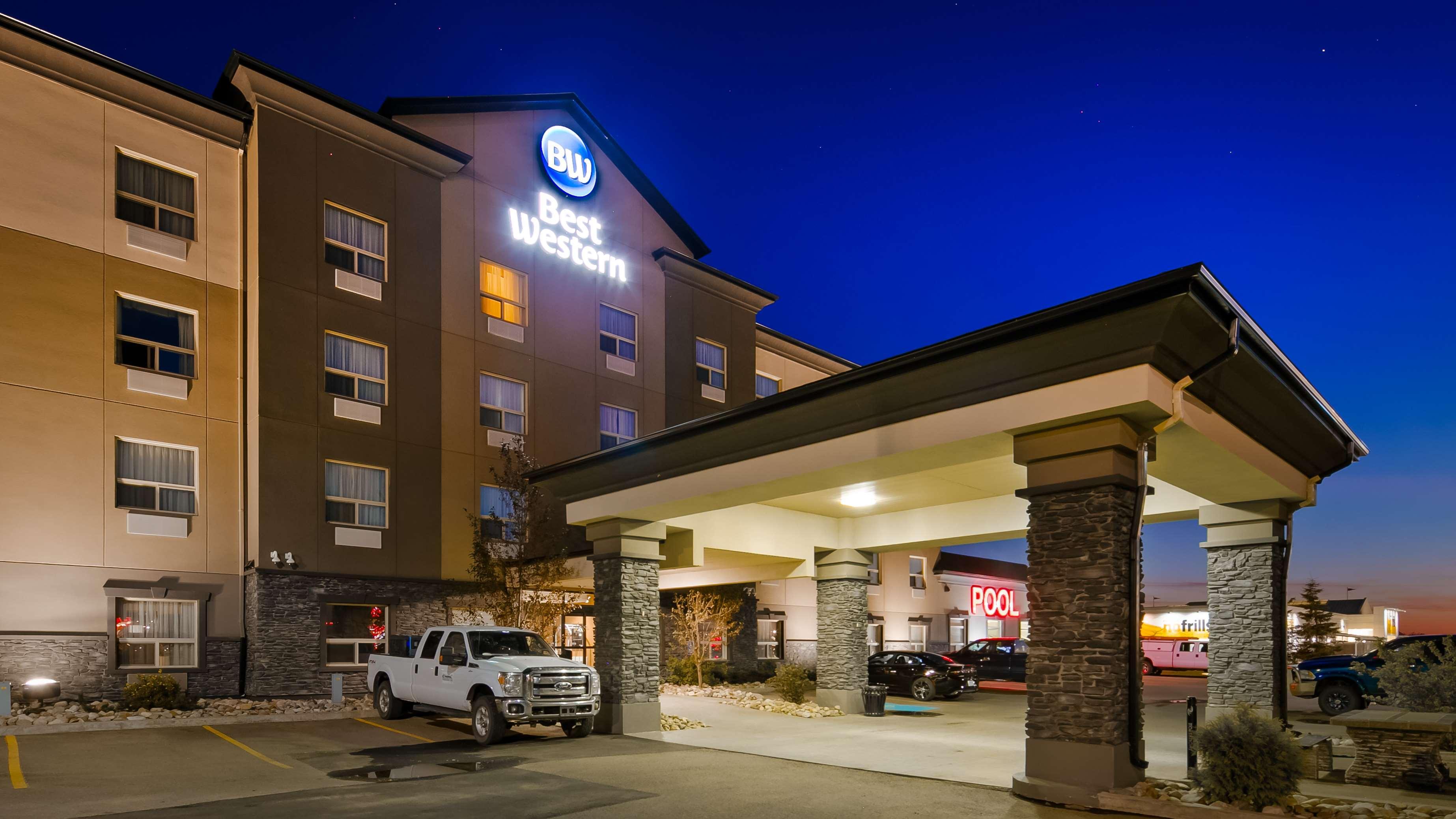 Best Western Wainwright Inn & Suites Екстер'єр фото