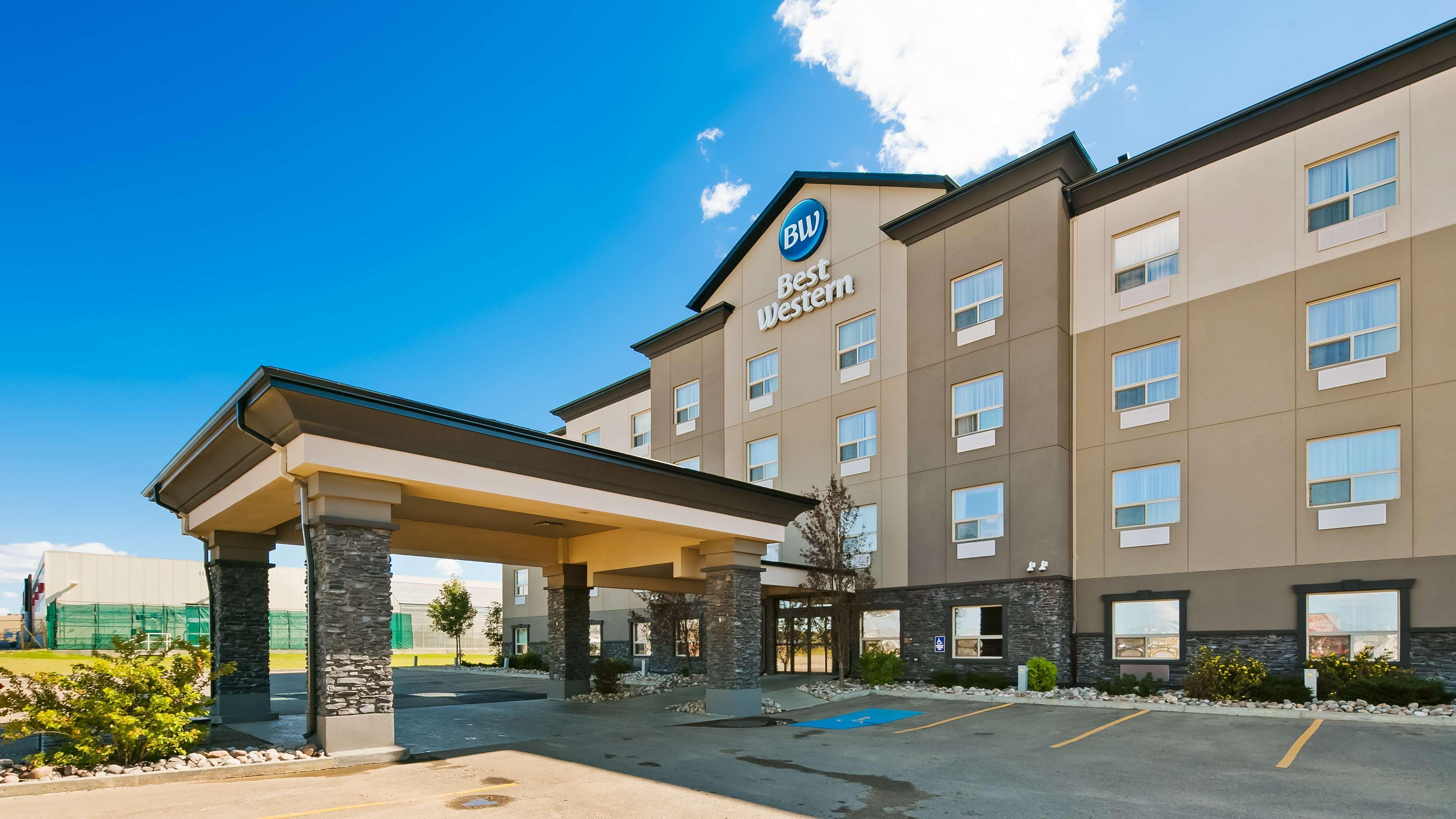 Best Western Wainwright Inn & Suites Екстер'єр фото