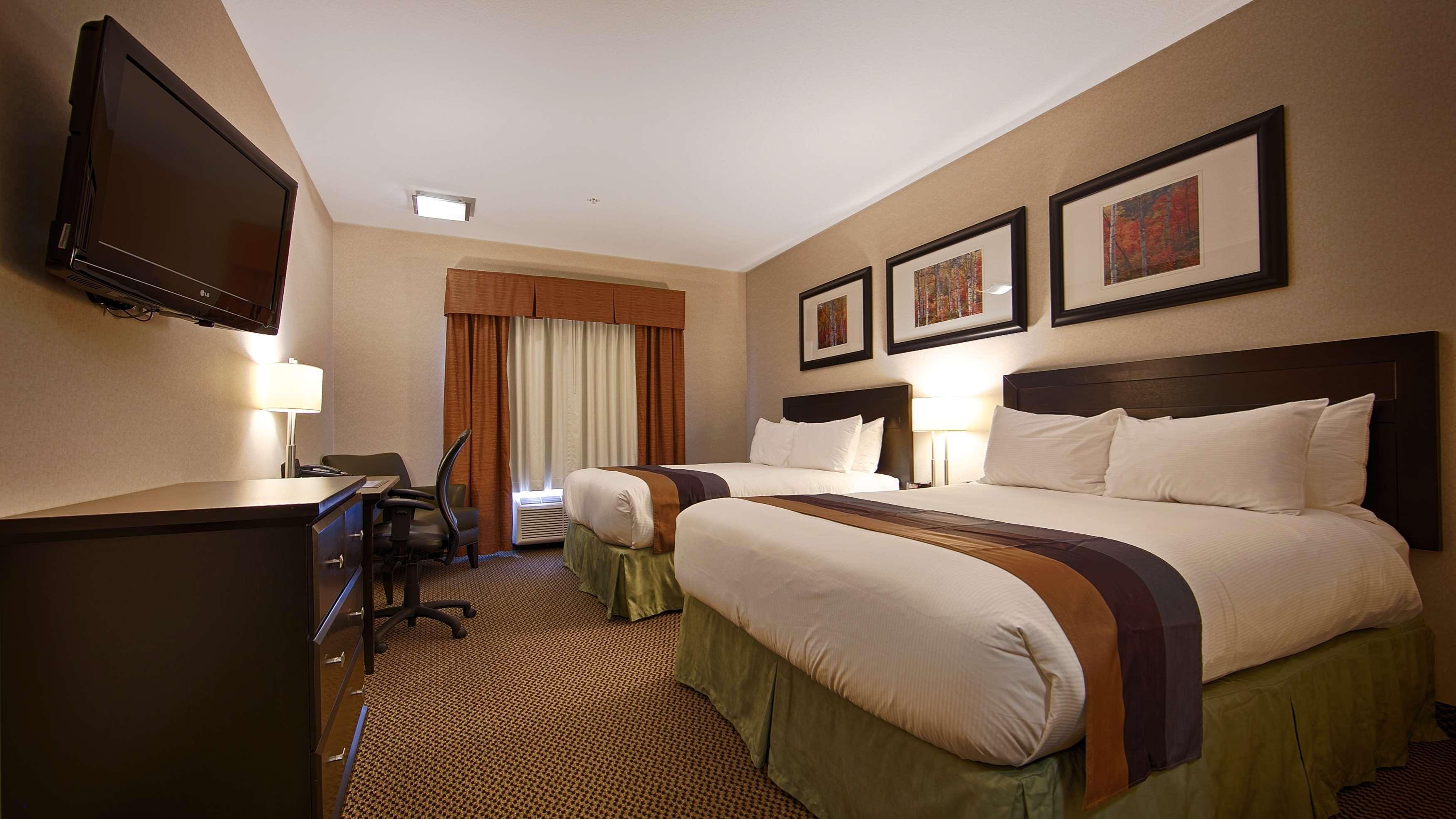 Best Western Wainwright Inn & Suites Екстер'єр фото