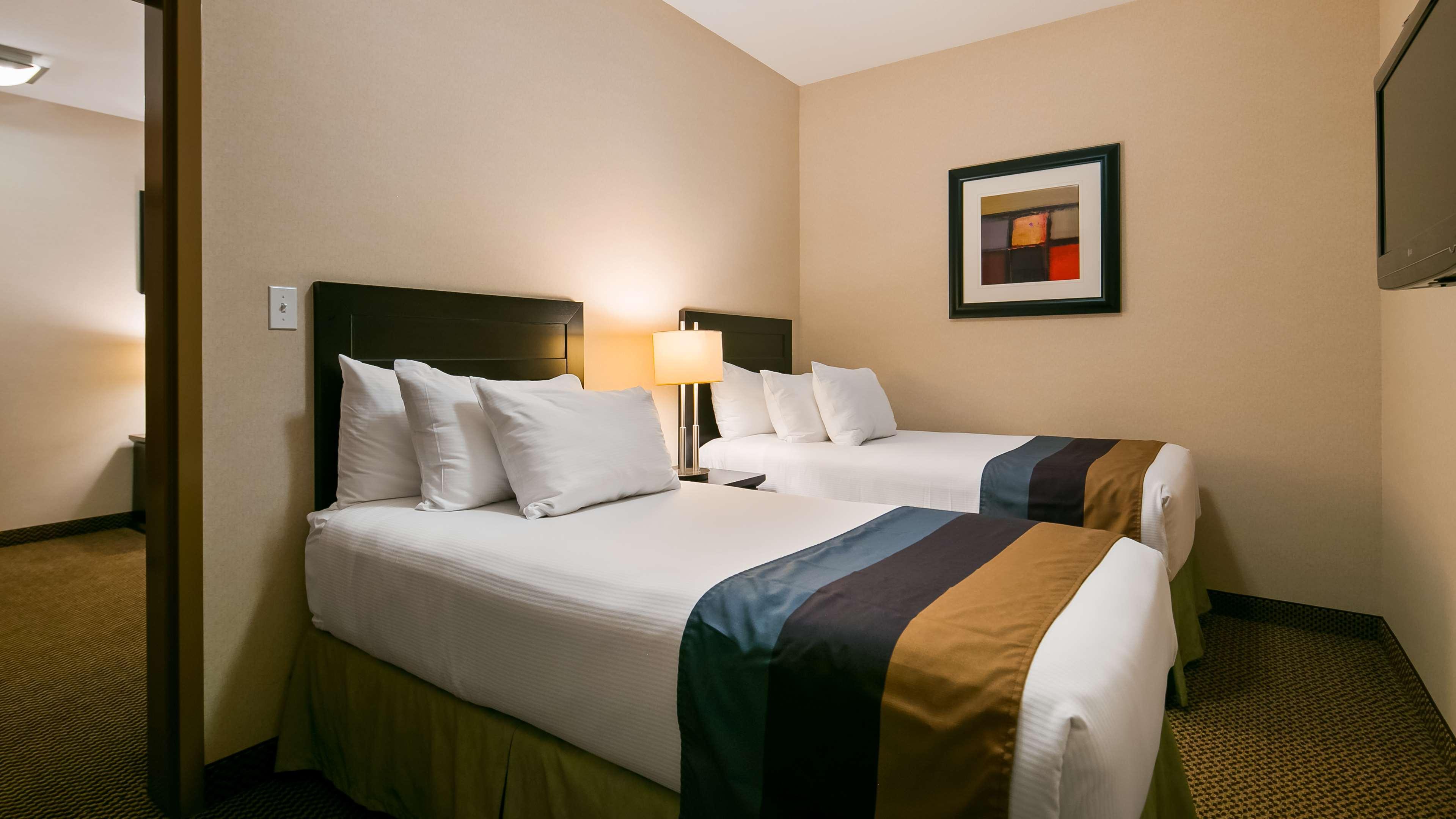 Best Western Wainwright Inn & Suites Екстер'єр фото