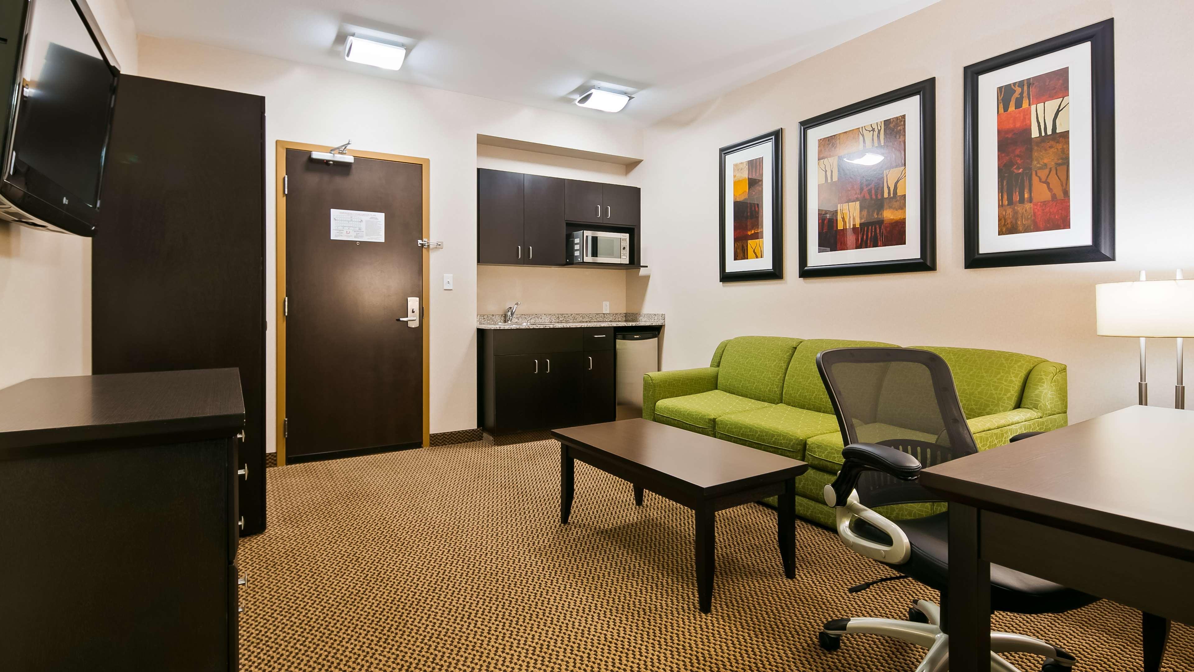 Best Western Wainwright Inn & Suites Екстер'єр фото