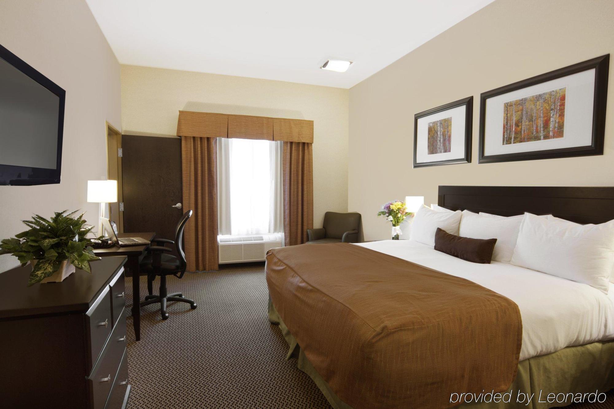 Best Western Wainwright Inn & Suites Номер фото