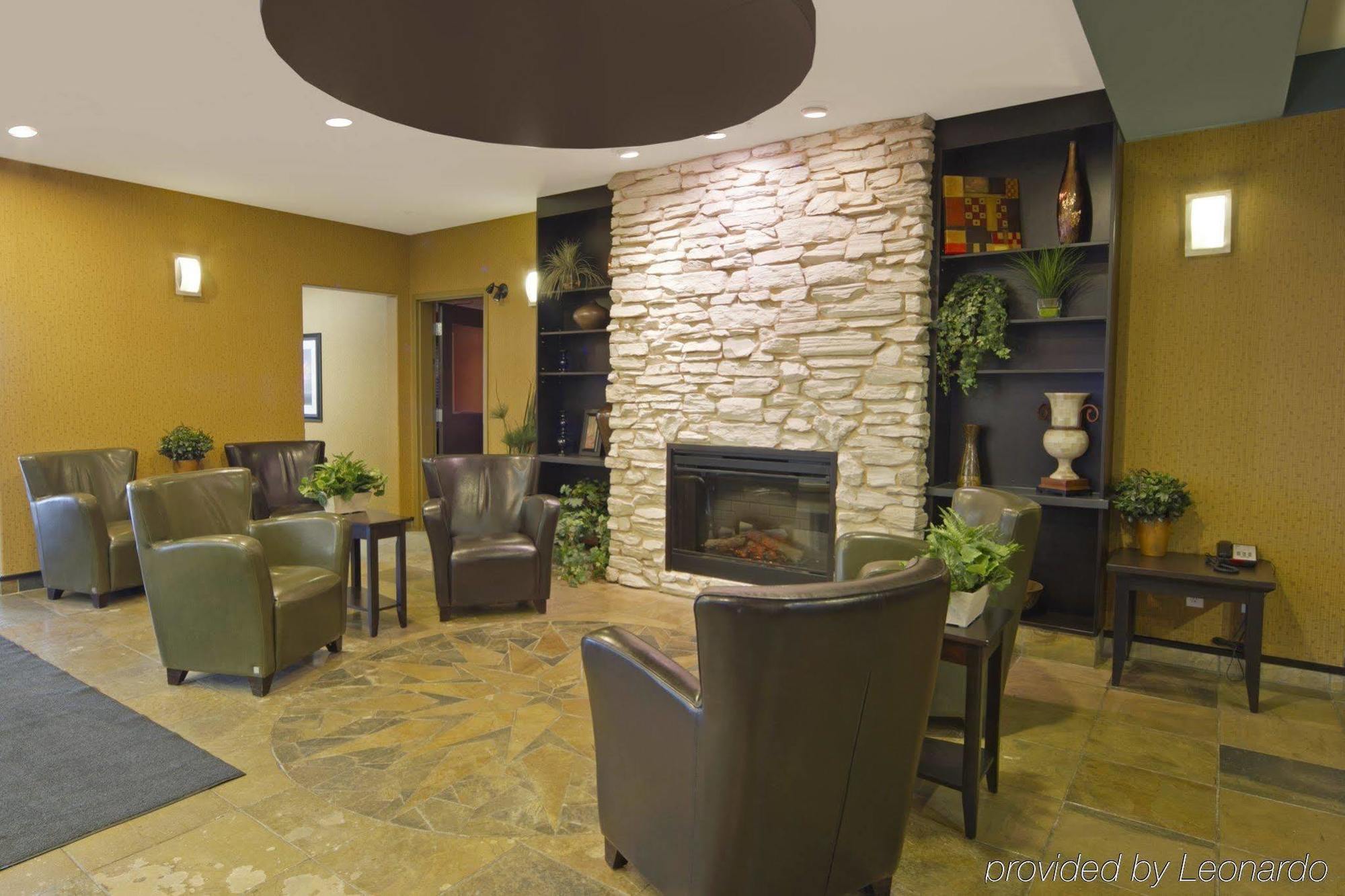 Best Western Wainwright Inn & Suites Інтер'єр фото
