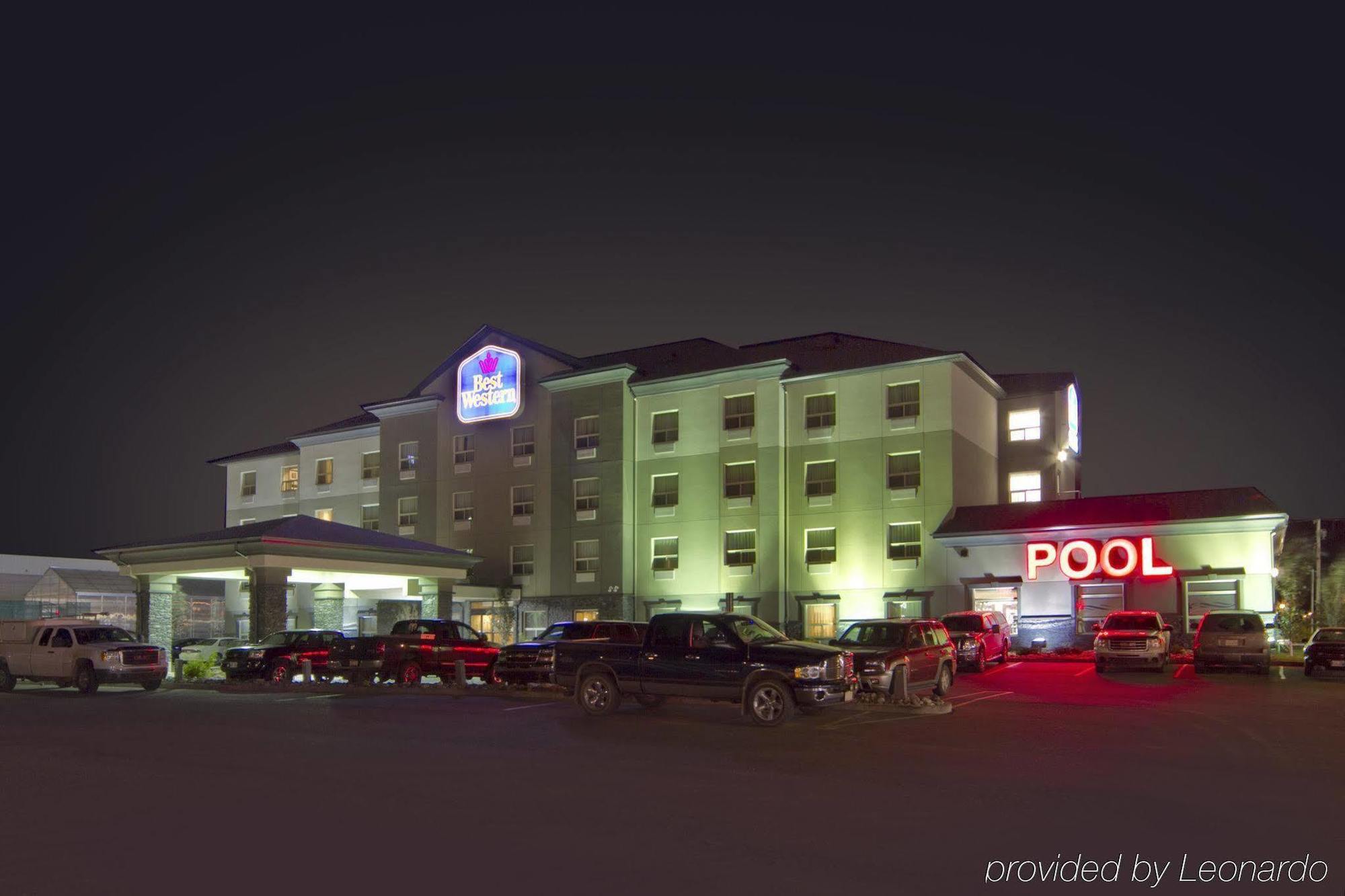 Best Western Wainwright Inn & Suites Екстер'єр фото