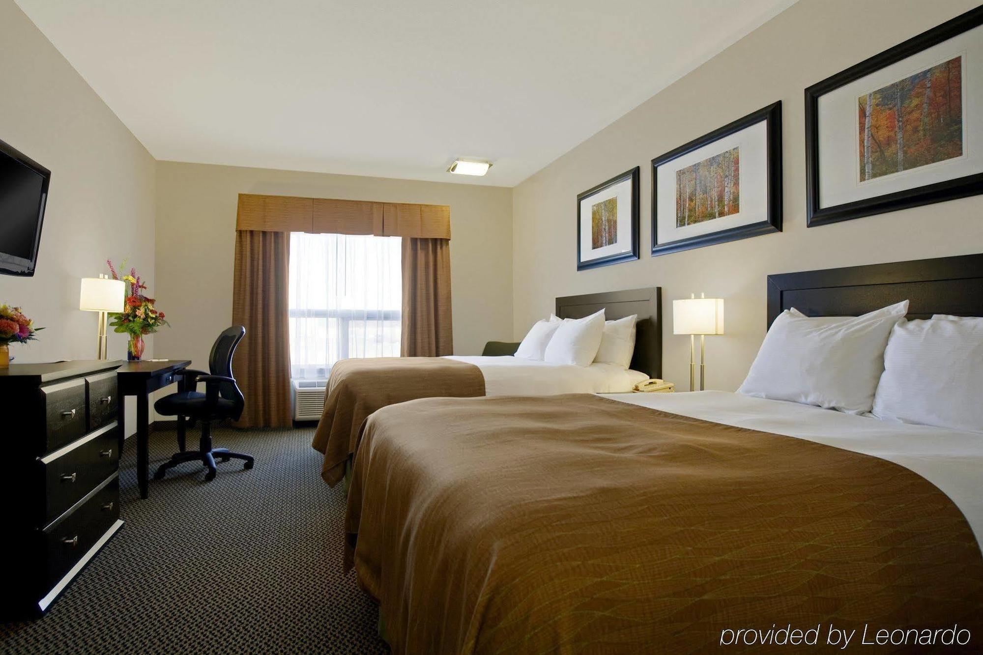 Best Western Wainwright Inn & Suites Номер фото