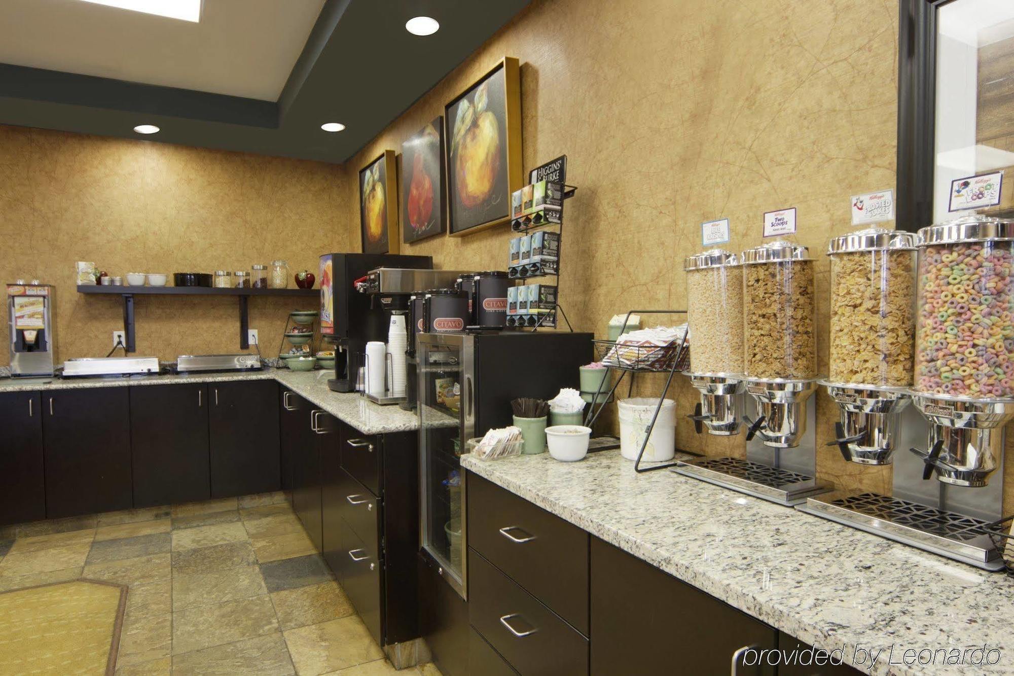 Best Western Wainwright Inn & Suites Екстер'єр фото
