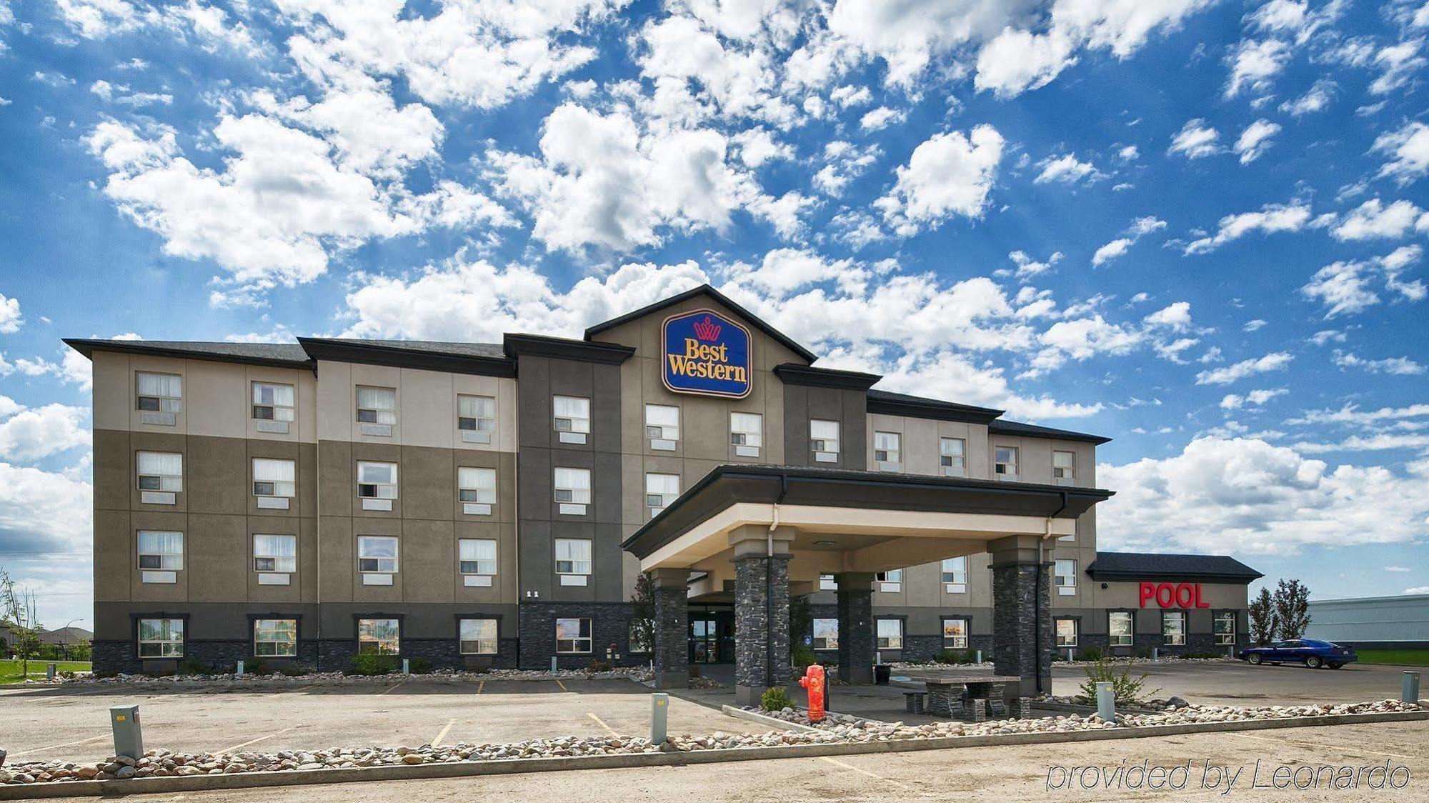 Best Western Wainwright Inn & Suites Екстер'єр фото