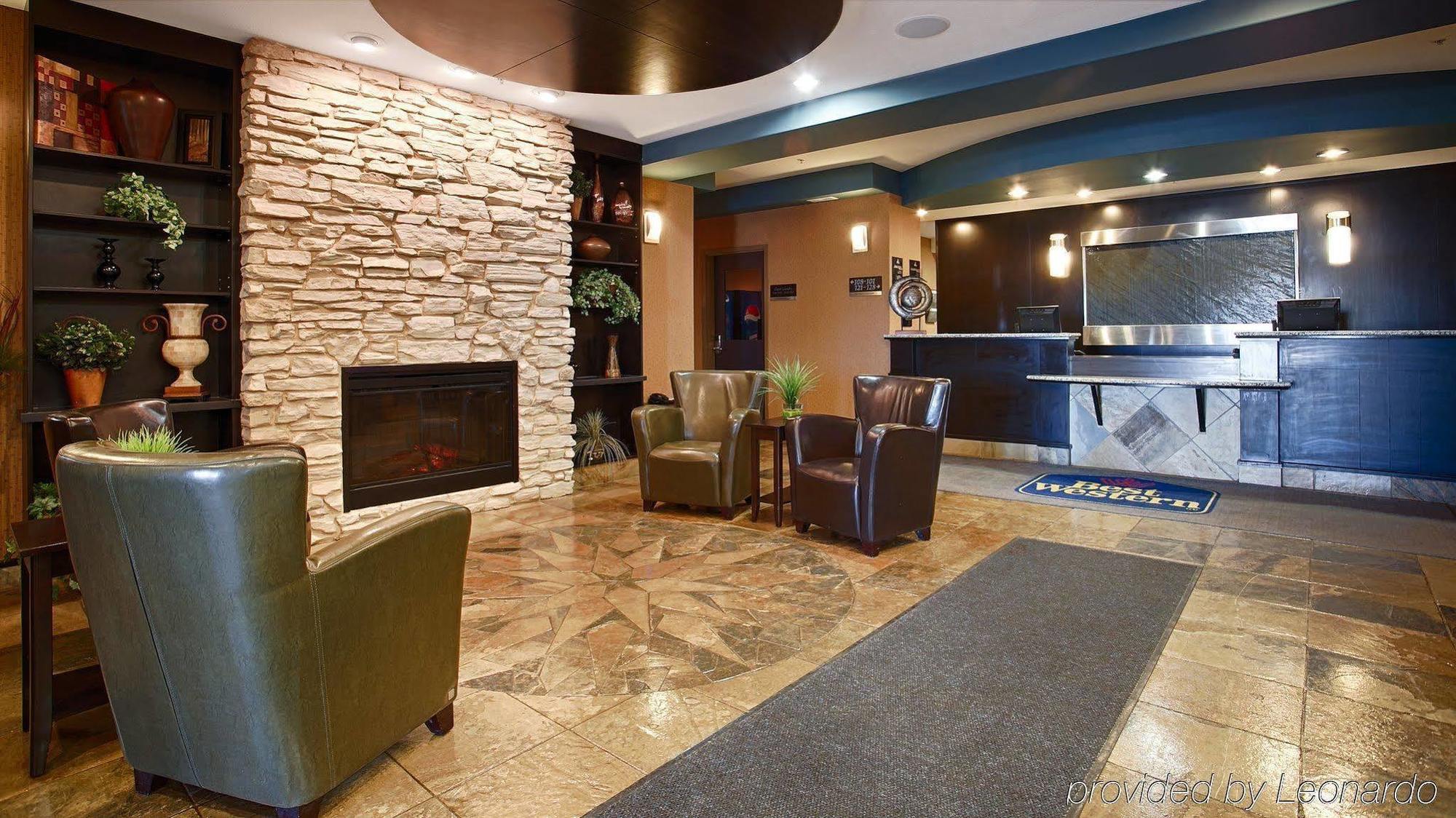 Best Western Wainwright Inn & Suites Екстер'єр фото