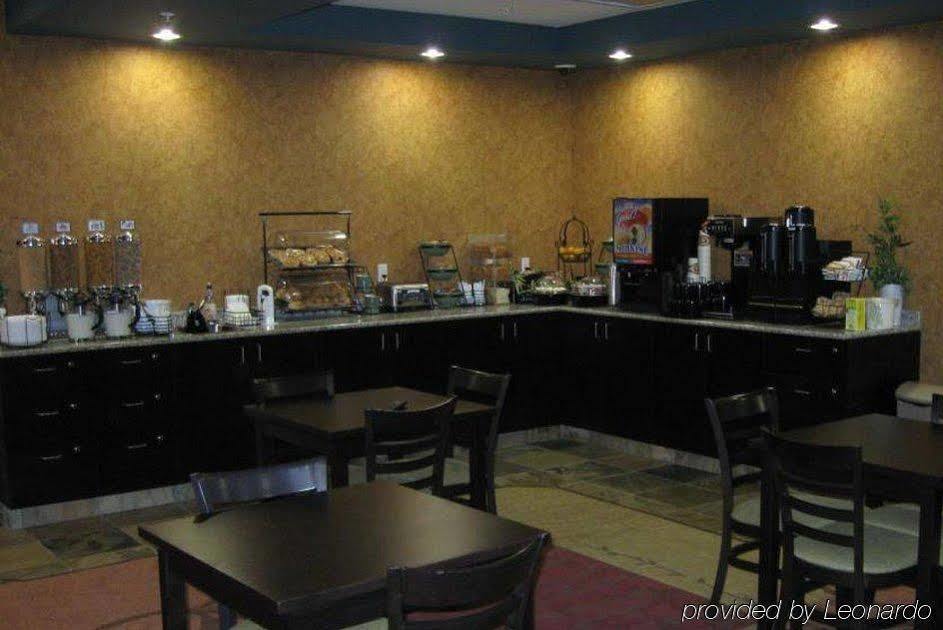 Best Western Wainwright Inn & Suites Екстер'єр фото