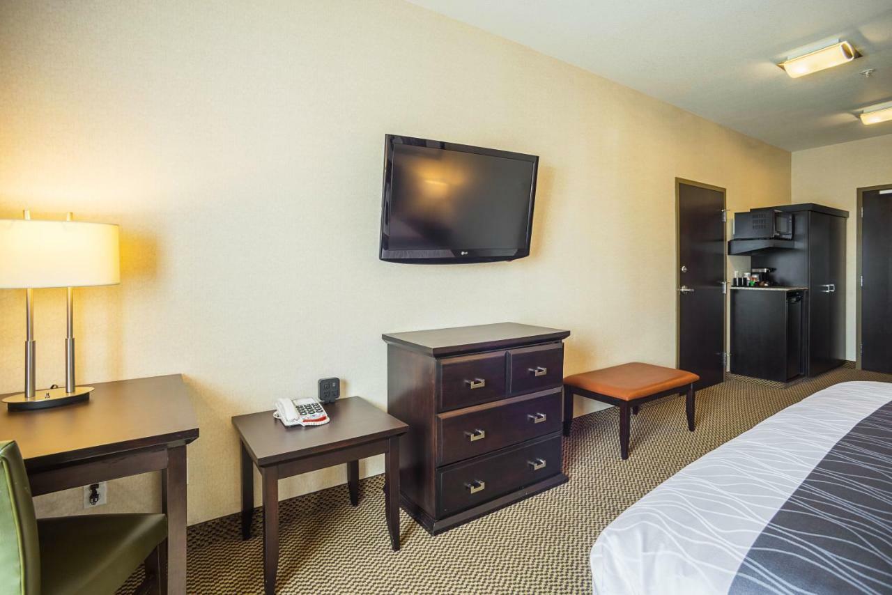 Best Western Wainwright Inn & Suites Екстер'єр фото